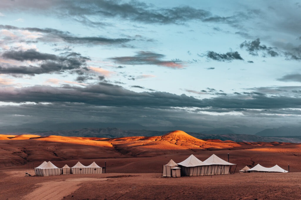 berber tent in the sahara desert